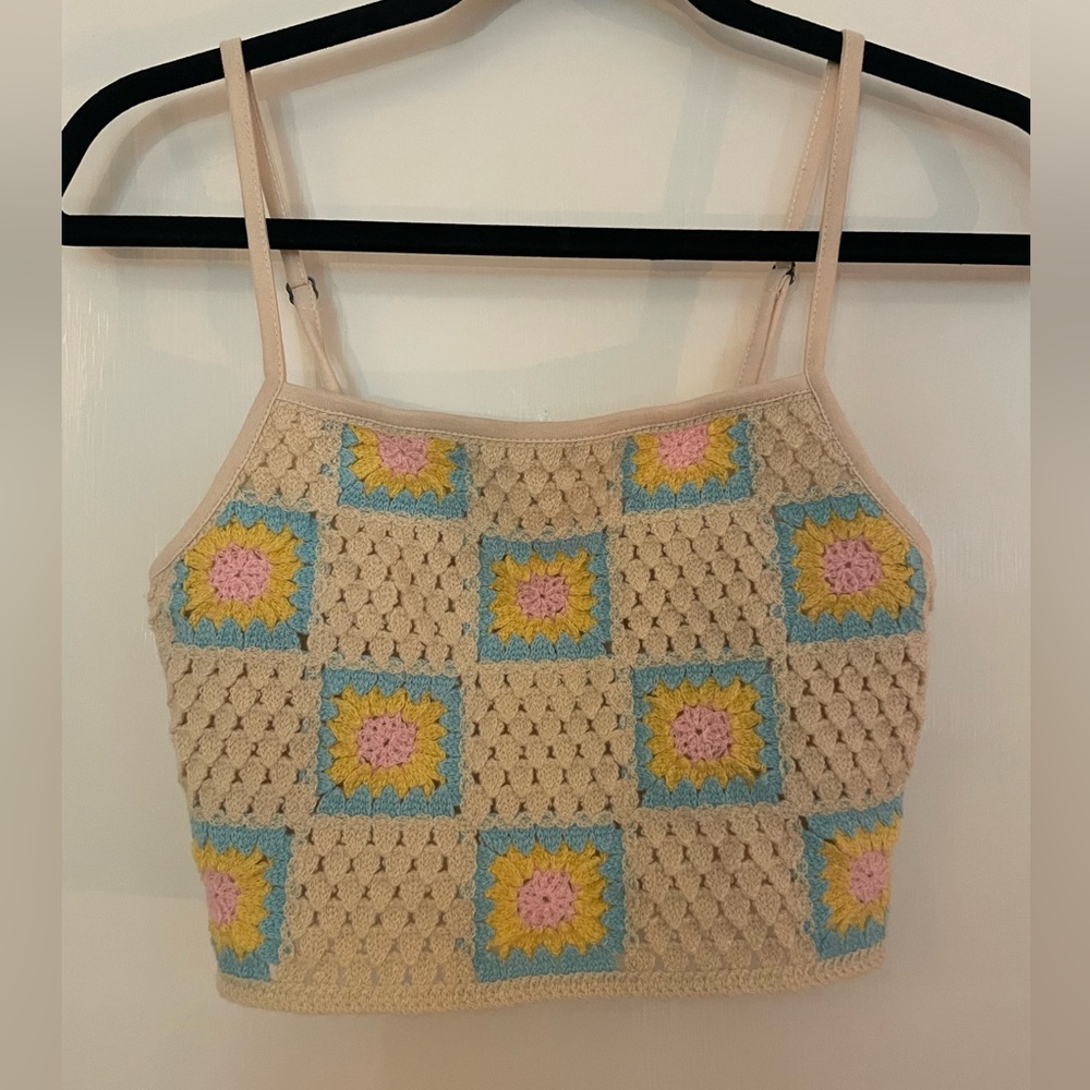 Wild Fable Crochet Patterned Cropped Tank size XS